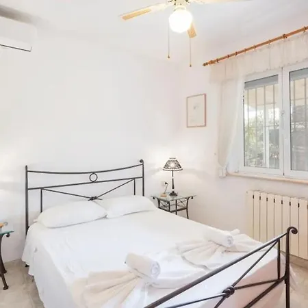 Вилла Espaciosa Con Piscina Privada - 6 Pers. - Es-373-83 *